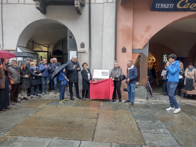 Inaugurata in via Roma una targa per l’architetto Roberto Albanese