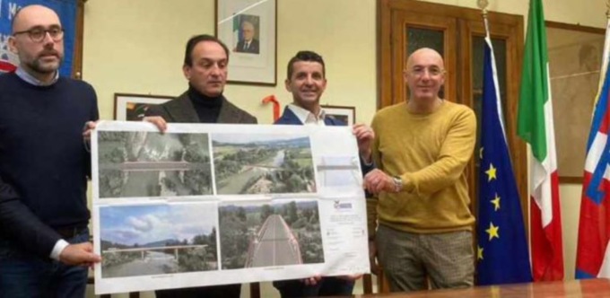 Cirio annuncia: “Ci sono i fondi per ricostruire il ponte di Monchiero”