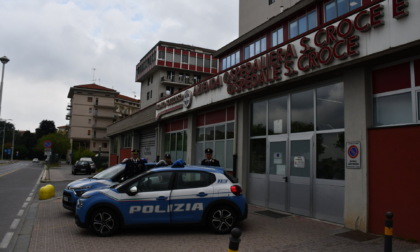 A Cuneo la Polizia scorta d'urgenza una donna in travaglio