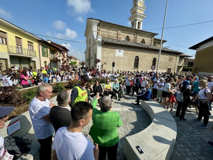 Inaugurata la nuova piazza centrale di Roata Rossi