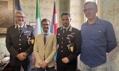 Distrutte alcune vetrine dei negozi nel centro storico