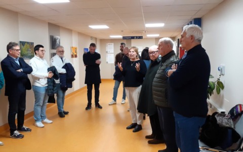Ospedale di Verduno, inaugurato “Oltre l’obiettivo: la bellezza che accoglie” LE FOTO