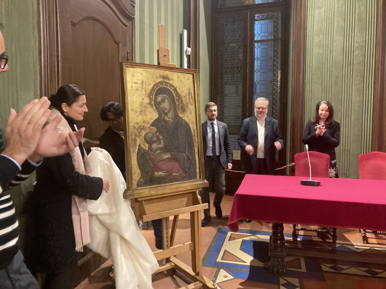 Alba accoglie il “Madonna che allatta il Bambino” di Barnaba da Modena: “Dipinto straordinario”