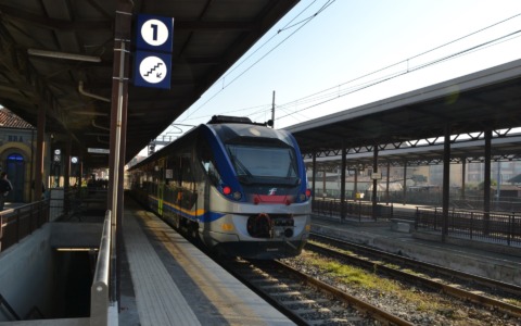 Bra, il sindaco chiede la riapertura del Posto Polfer dopo l’aggressione a un capotreno