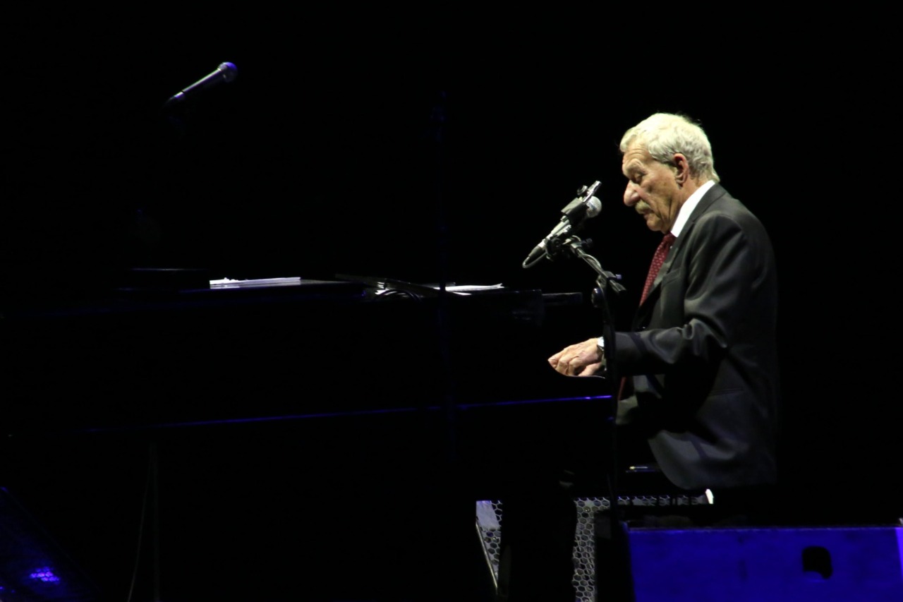 Alba: a Paolo Conte il “Tartufo dell’Anno” 2025: “Grazie, è un onore che profuma di territorio”