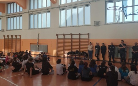 Corsi di autodifesa contro la violenza di genere: coinvolti 200 studenti delle superiori