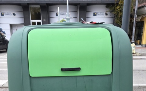 Bra, cambia la raccolta del vetro nel centro storico: stop al porta a porta per le utenze domestiche