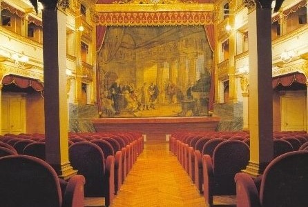 Visite guidate al Teatro Toselli: un viaggio tra storia, arte e magia della scena