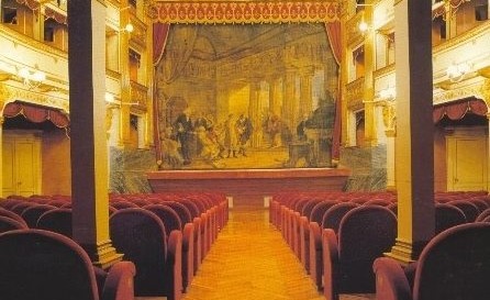 Visite guidate al Teatro Toselli: un viaggio tra storia, arte e magia della scena