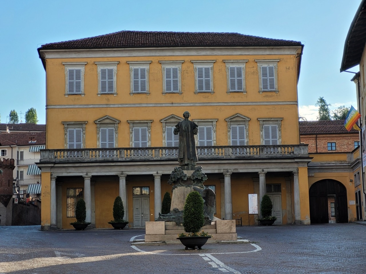 Bra si tinge di lilla: una luce contro i disturbi alimentari