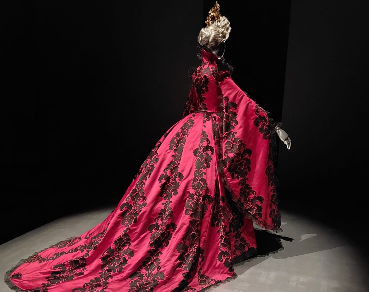 «Regine in Scena»: La Reggia di Venaria celebra con una mostra  l’arte del costume