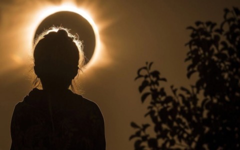 Stasera l’eclissi di sole. Nel Cuneese la vedremo dopo le 19,30