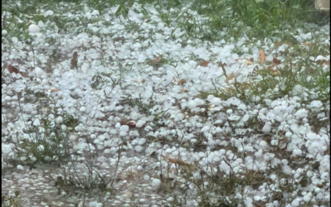 Allerta gialla nel cuneese: attesi temporali, grandine e vento