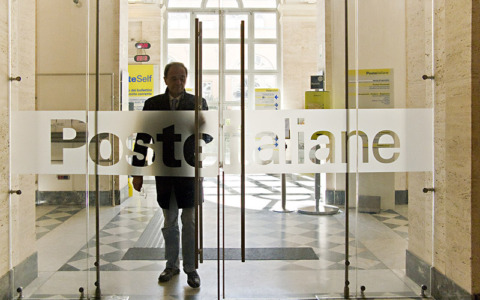 Poste sale all’85,8% di Tim: adesioni all’offerta oltre il 65% del capitale
