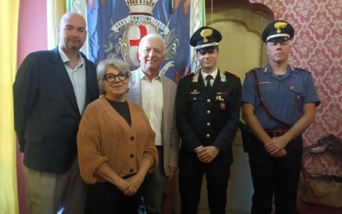 Il nuovo comandante dei Carabinieri di Bra in visita istituzionale a Cherasco